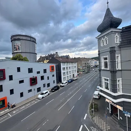 شقة Downtown Monteurs Ferienunterkunft *